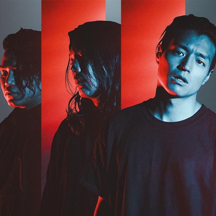 © CRYSTAL LAKE