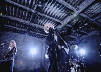 MV review: Royz – 「AREA」
