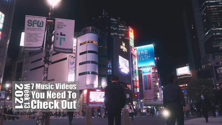 Still from Oyogu Odoru's music video for the song "ナイトダンサー (Night dancer)"