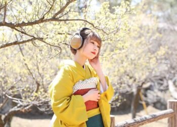 Singing Cosplayer Hikari © TDR