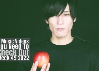 Still from the music video by Lil Muffet for the song "APPLE".