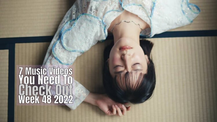 Still from the music video "満足かい (Manzokukai)" by the band 鍵を返せ (Kagi wo Kaese).
