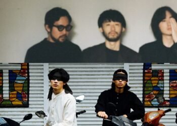 Collage of two band photos, on the top the one of Maya Ongaku and below Mong Tong. Both members of Mong Tong are standing near scooters while being blindfolded and the members of Maya Ongaku are dressed in black and the photo taken is a bit blurry.