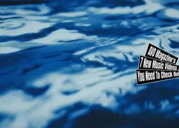 Still from Bunsui Miyoshi's music video for the song "Now There". The still contains water from the sea dancing and swaying rhythmically in front of the camera. The video is directed by Kouta Ogawa, producer is Shuntaro Kono and editor is Dai Ichizuka.