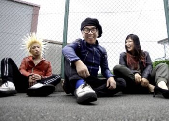 CD Review: GNU MAD RUSSELL$ – CHAOTIC SWAMP